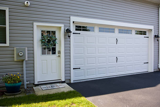 24/7 Emergency Garage Door Panel Replacement experts in Danville, IA